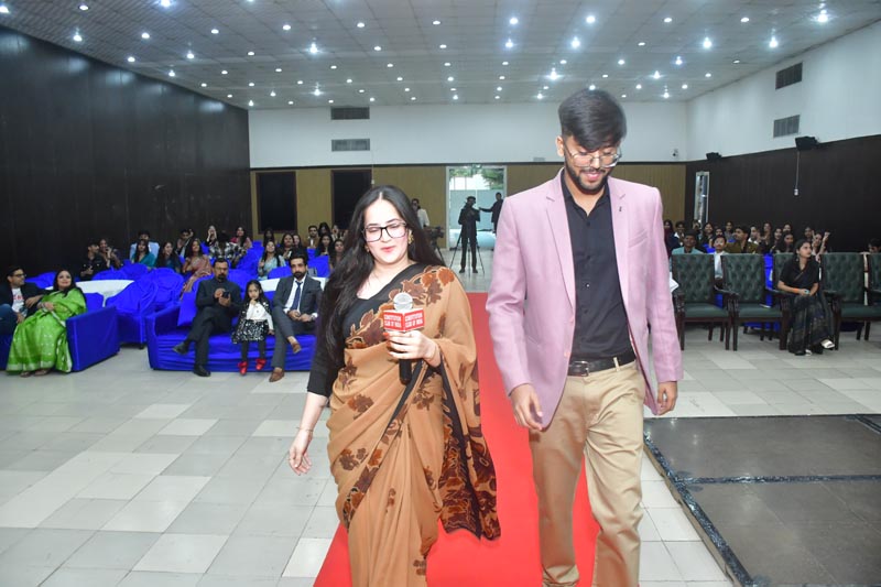 mass communication courses