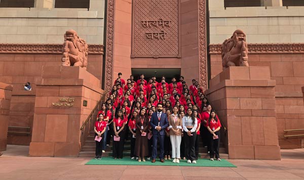 Best Mass Communication College in Delhi